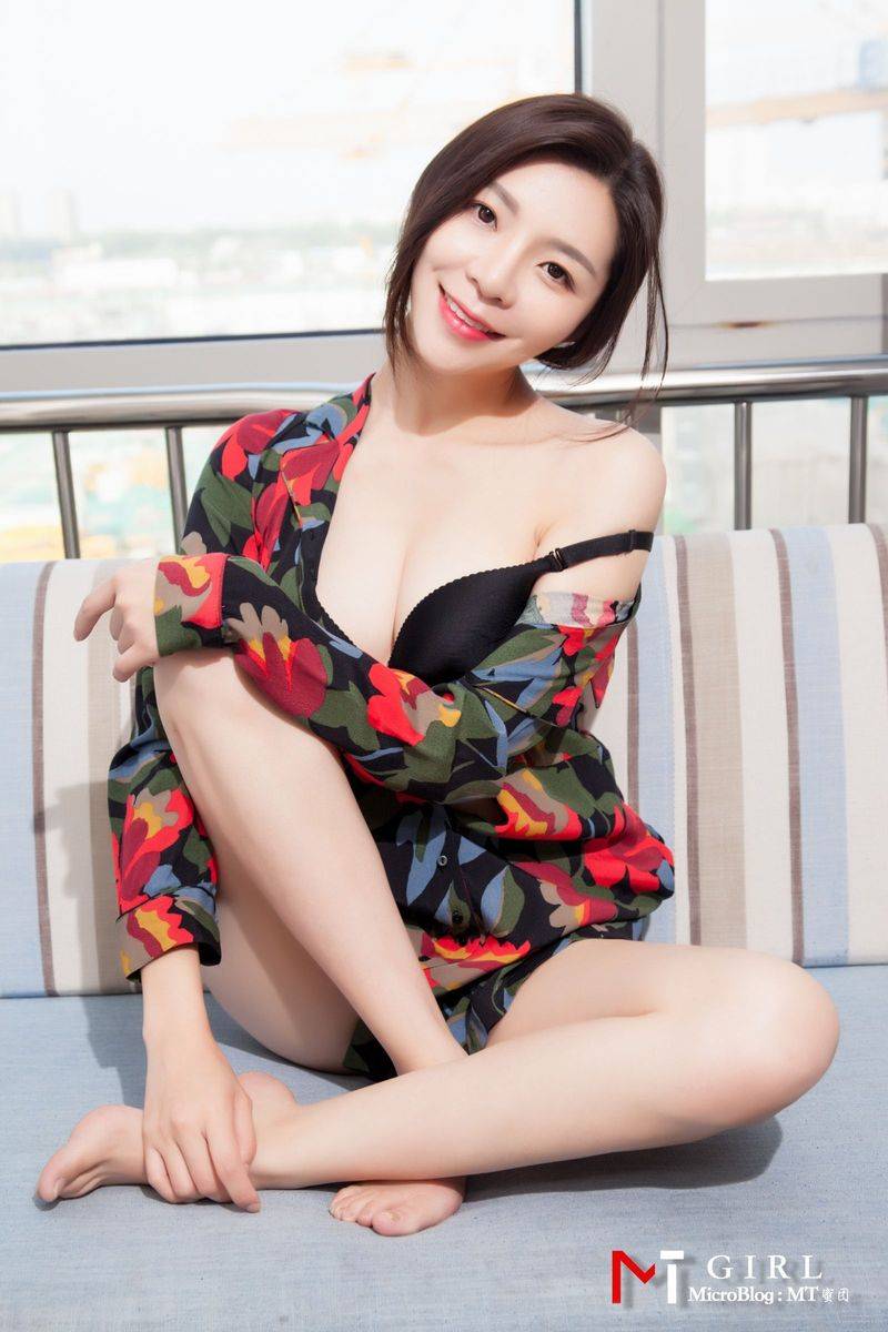 蜜团女孩美女模特那依辰白皙美胸内衣诱惑私房性感写真-8