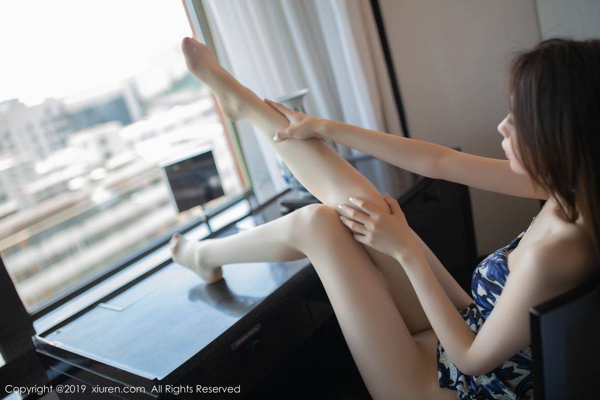 秀人网美女模特梦心玥古典旗袍肉色丝袜修长美腿性感套图-39