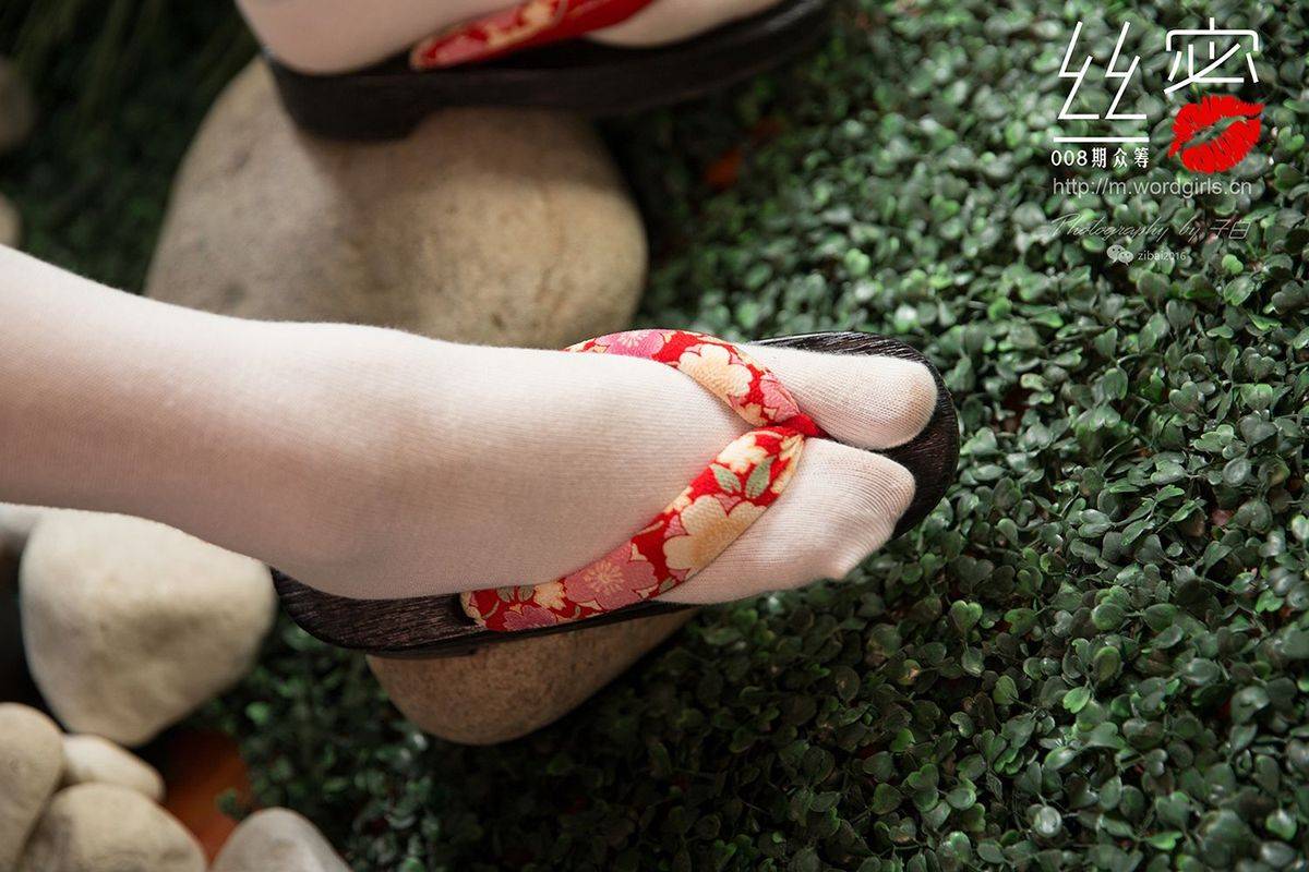 头条女神美女姐妹花Jennanni_Jen&莫小希和服蜜丝系列美图-47