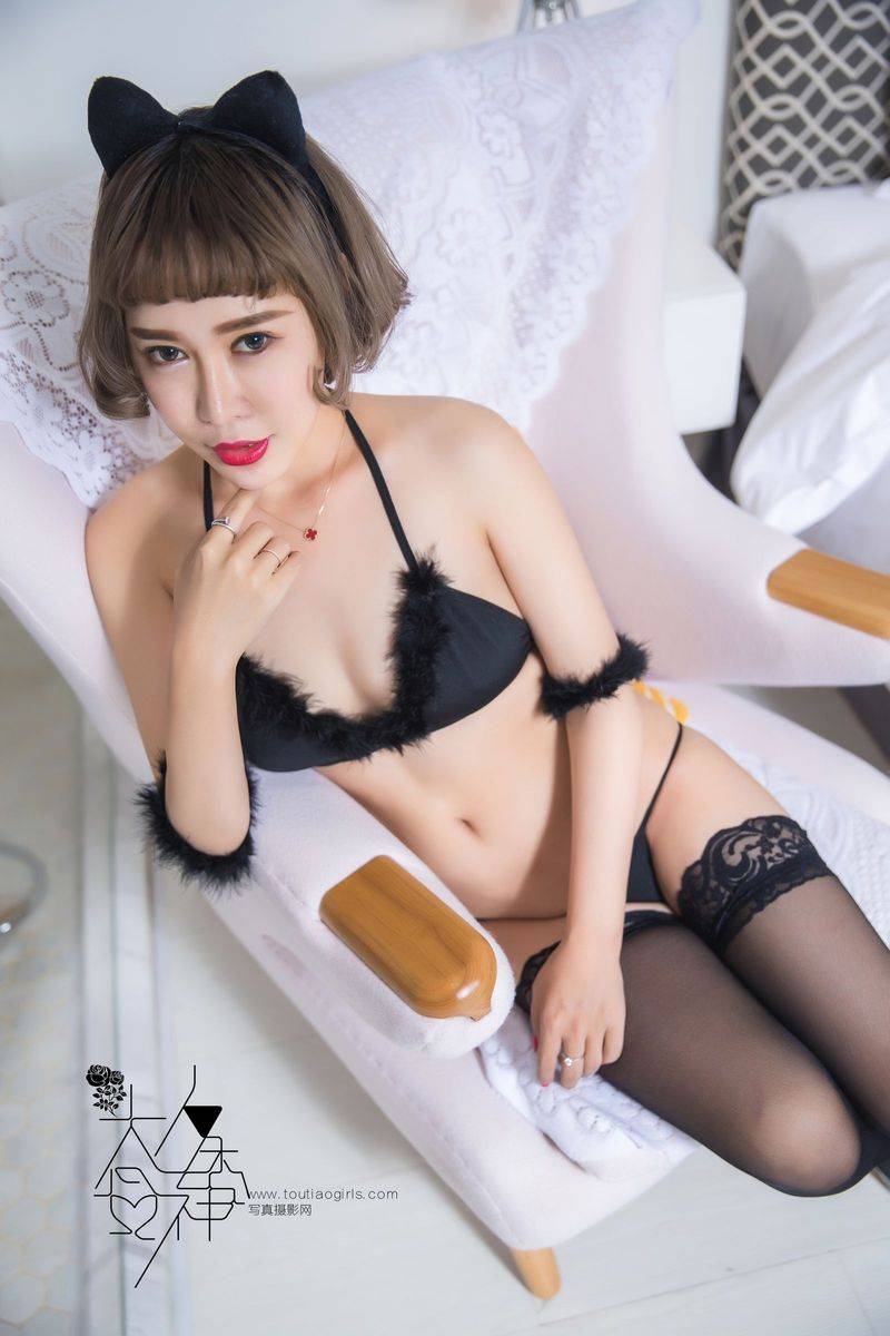 头条女神美女模特颜美汐黑丝美腿情趣内衣丁字裤诱惑套图-4