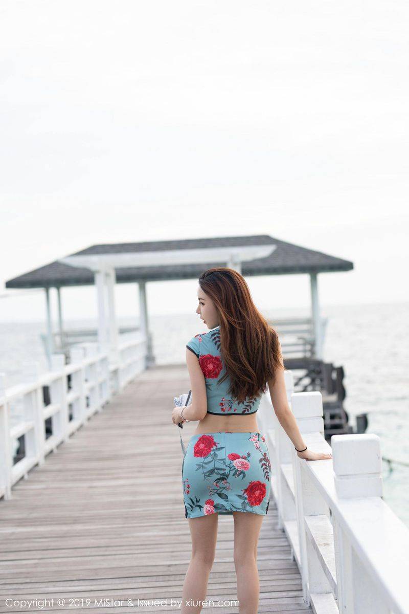 魅妍社美女模特沈佳熹旗袍装扮修长美腿超短裙仙本那旅拍-3