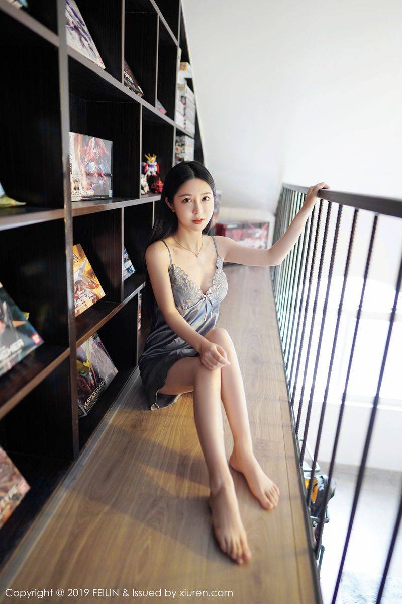 嗲囡囡性感女神luna张静燕女友视角内衣诱惑清新娇柔写真-31