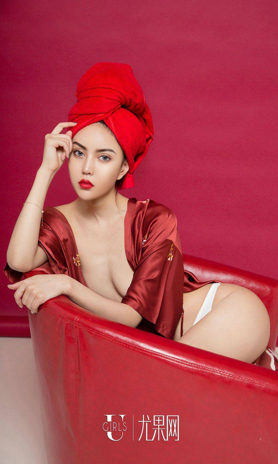 尤果网美女模特明娜大红连体衣修长美腿女神范性感写真-30