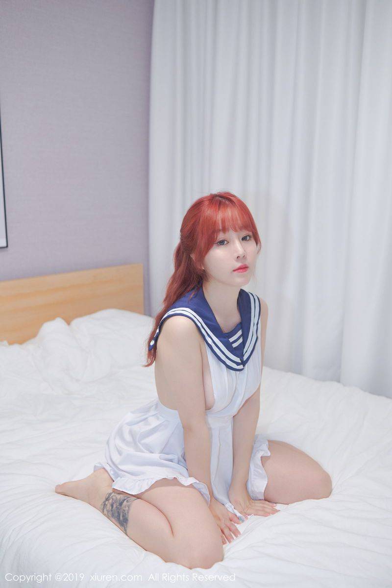 秀人网性感女神王雨纯猫女郎水手服姿势撩人韩国醉人旅拍