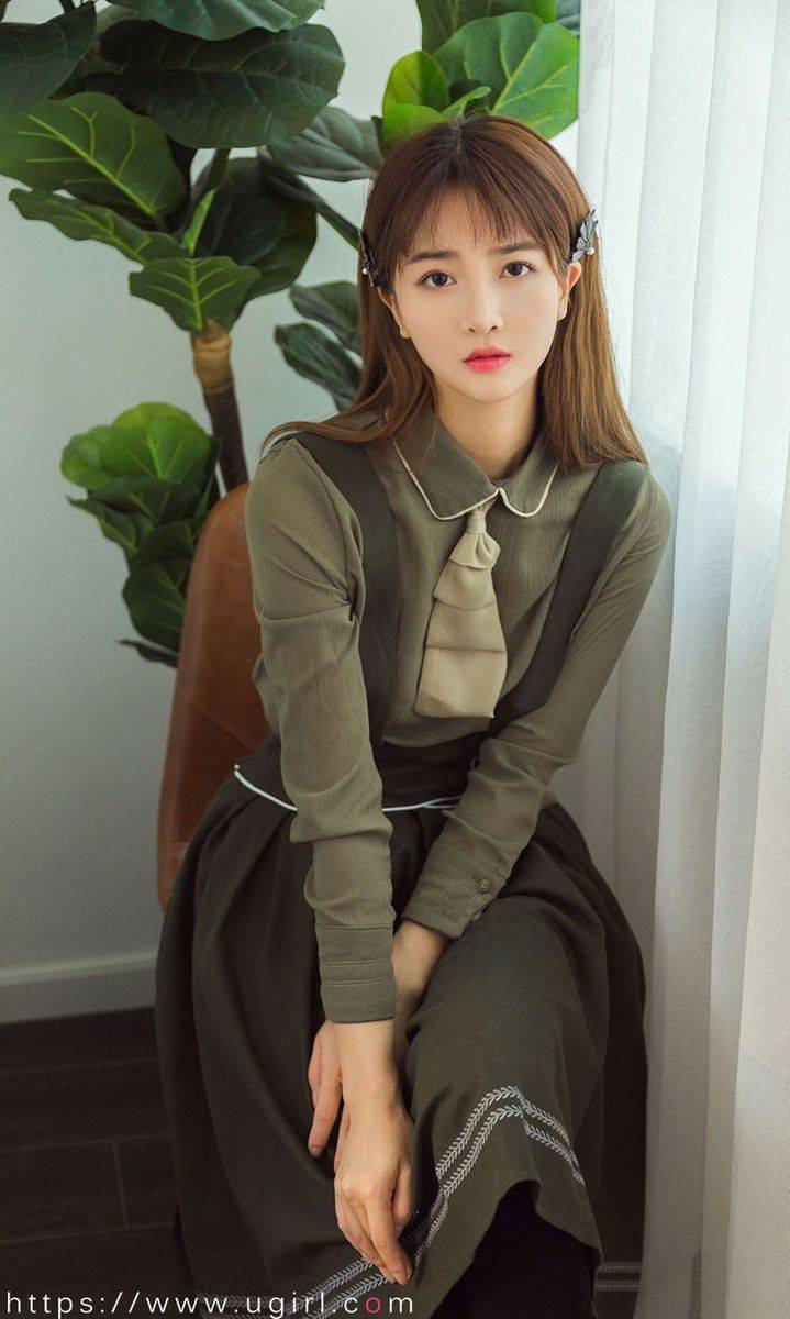 尤果网美女模特小汐xx心动粉色套装&诱人背带短裤养眼写真-22