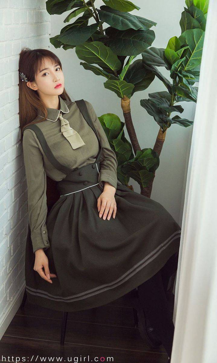 尤果网美女模特小汐xx心动粉色套装&诱人背带短裤养眼写真-29