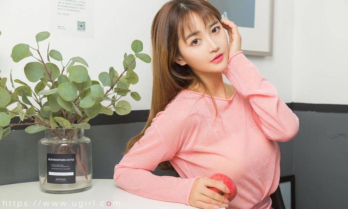 尤果网美女模特小汐xx心动粉色套装&诱人背带短裤养眼写真-35