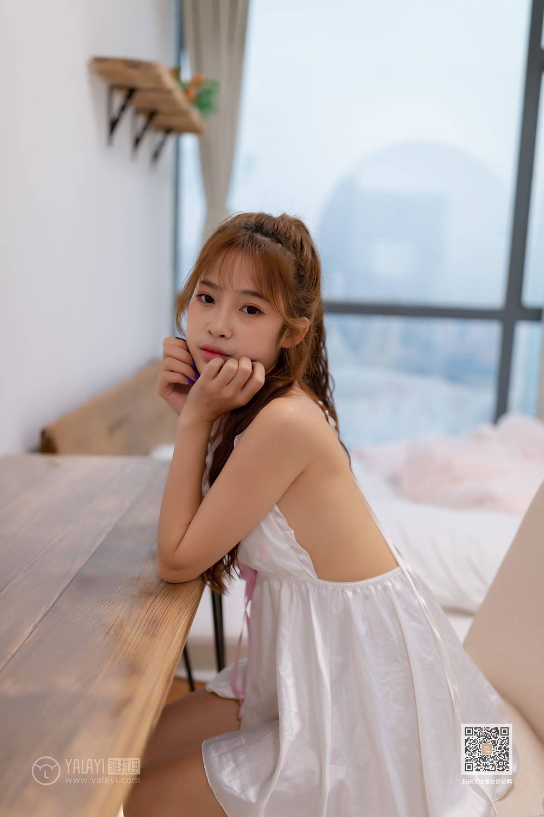 YALAYI雅拉伊美女模特秋萍少女的新浴袍主题柔嫩性感写真-54