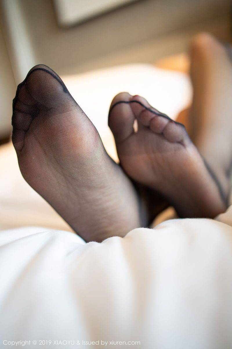 语画界性感模特Miss玄子黑丝美腿职场OL女秘书装扮诱人写真-77