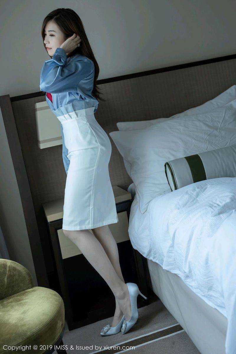 爱蜜社性感女神许诺Sabrina销魂美腿袜控福利足量美感写真-11