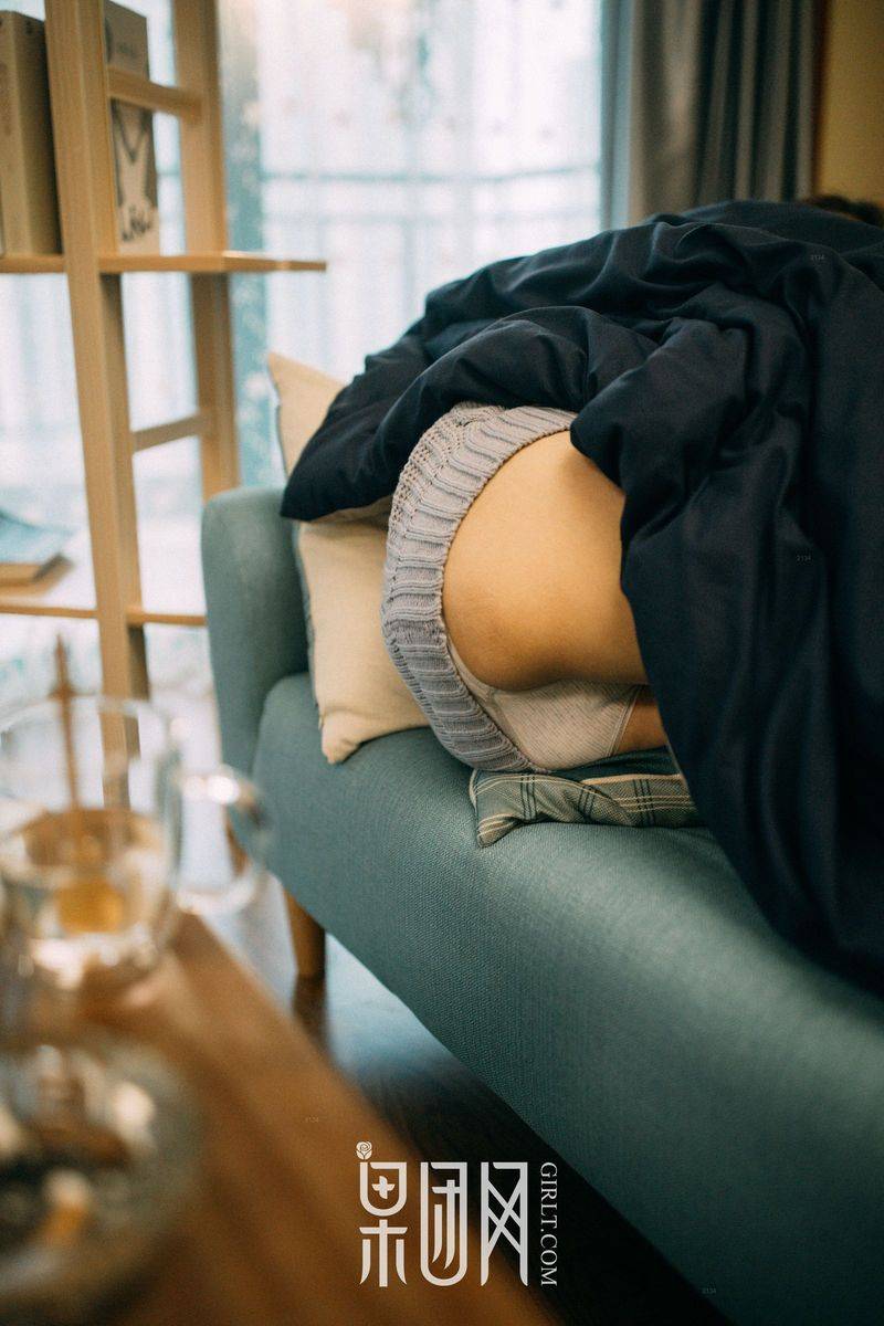 果团网美女模特星野千美奈大秀处男杀手开背毛衣性感写真-21