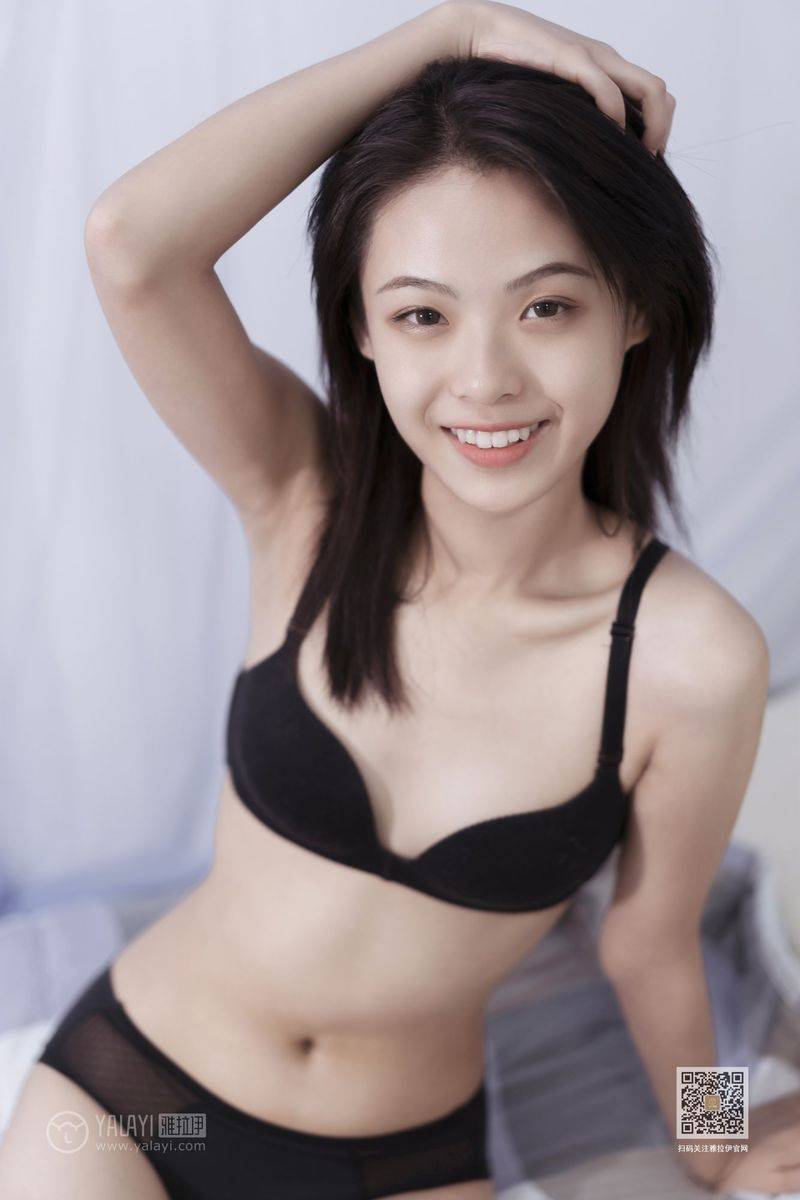 YALAYI雅拉伊美女模特含嫣修长美腿内衣诱惑室内私房写真-28