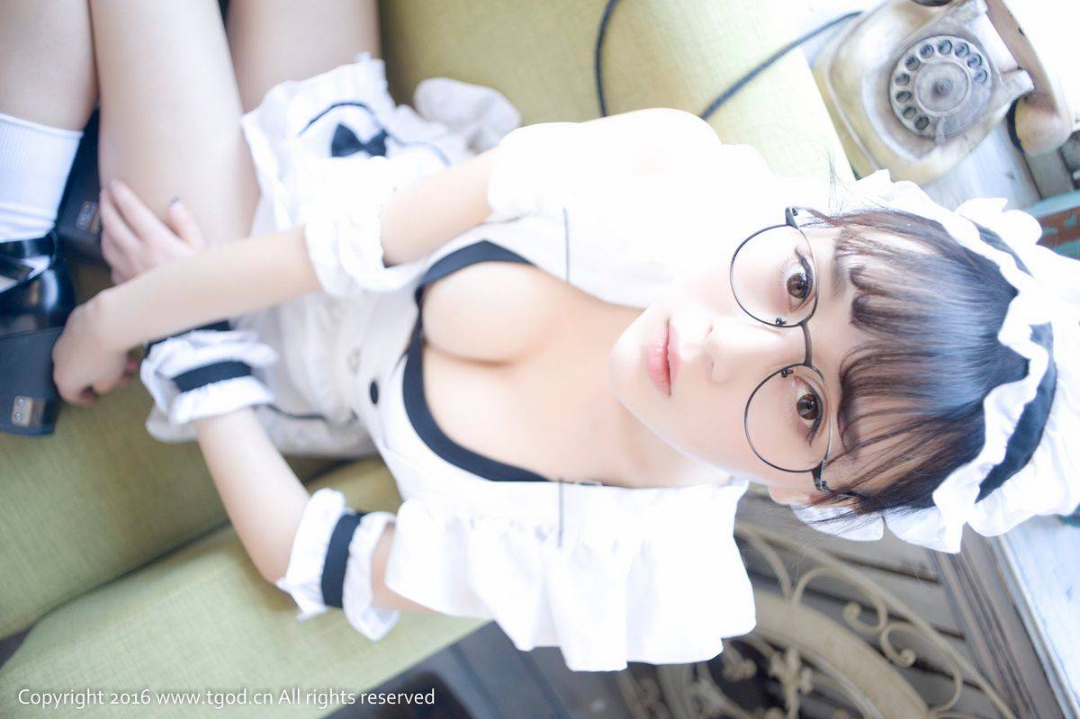 推女神百变美女赵小米Kitty女仆装吊带美胸内衣诱惑私房套图-97