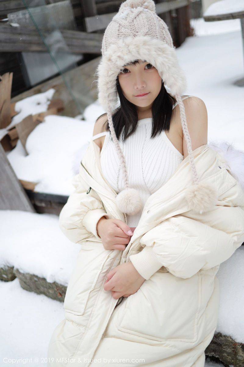 秀人网宅男女神徐微微mia白衬衫湿身系列巴厘岛大尺度旅拍-20