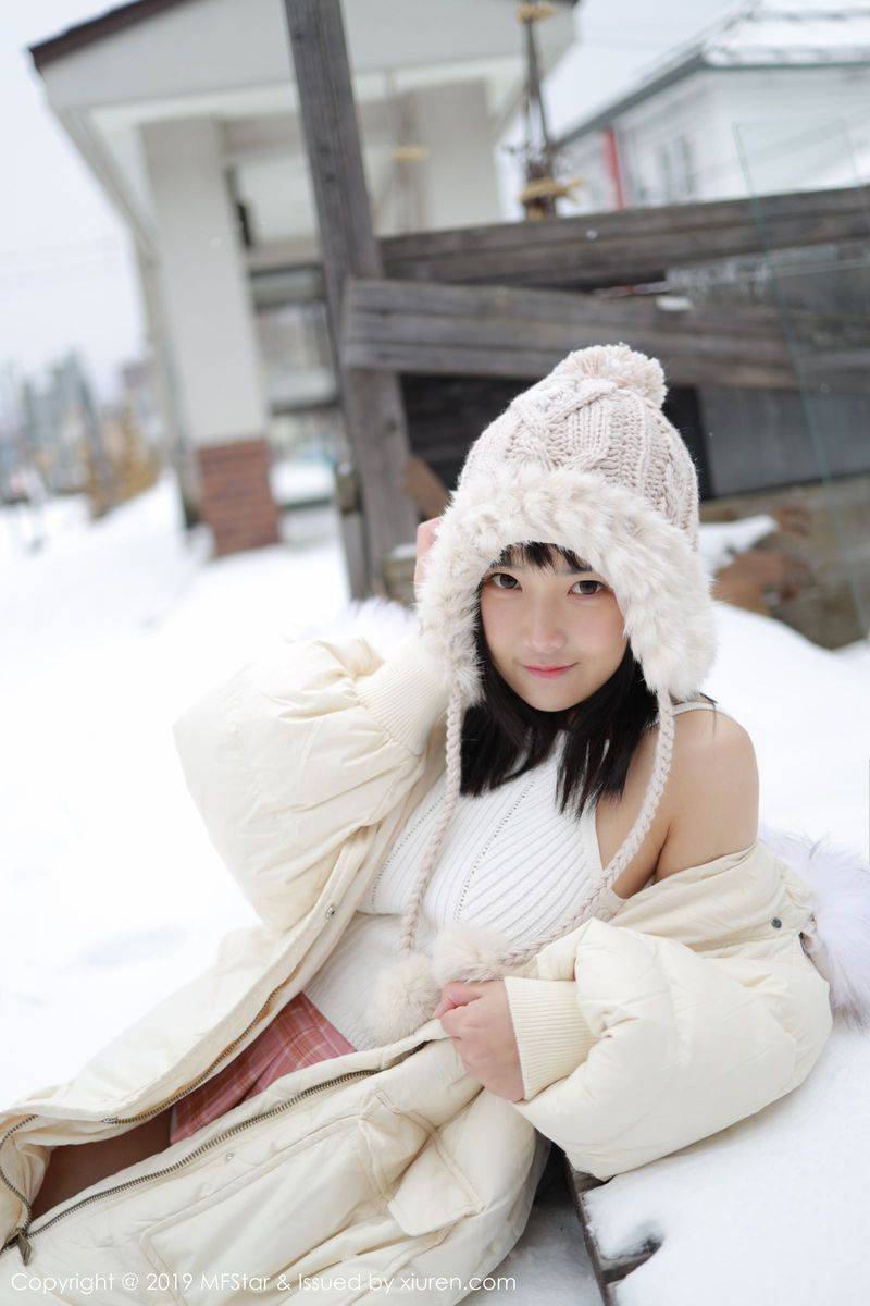 秀人网宅男女神徐微微mia白衬衫湿身系列巴厘岛大尺度旅拍-21