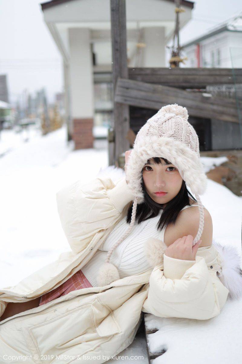 秀人网宅男女神徐微微mia白衬衫湿身系列巴厘岛大尺度旅拍-22