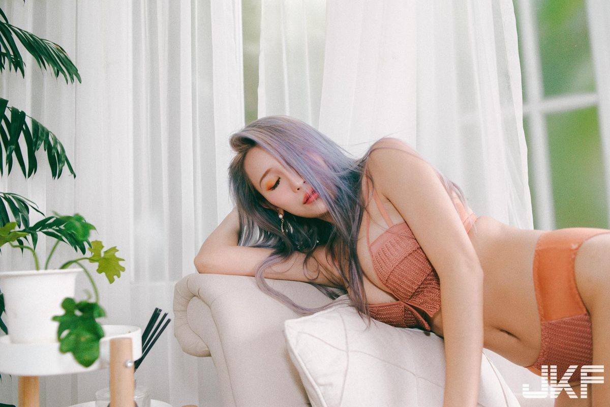 JKF美女模特韵韵34G丰满傲人姣好身段香艳比基尼性感写真-42