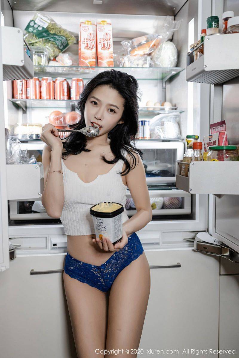 秀人网美女模特李凯诗luvian丝袜美腿居家女友系列性感写真-19