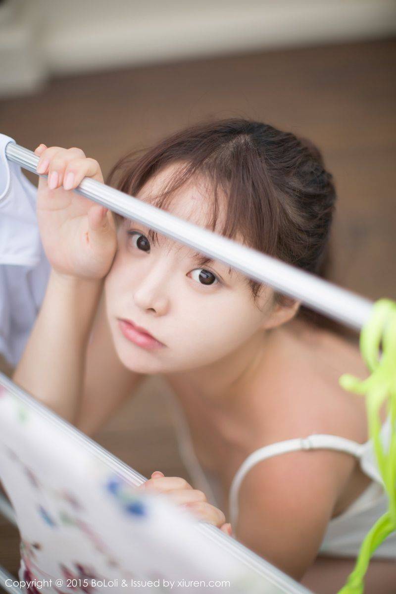 波萝社美少女模特柳侑绮多套装饰波涛汹涌巨乳诱惑私房图-23