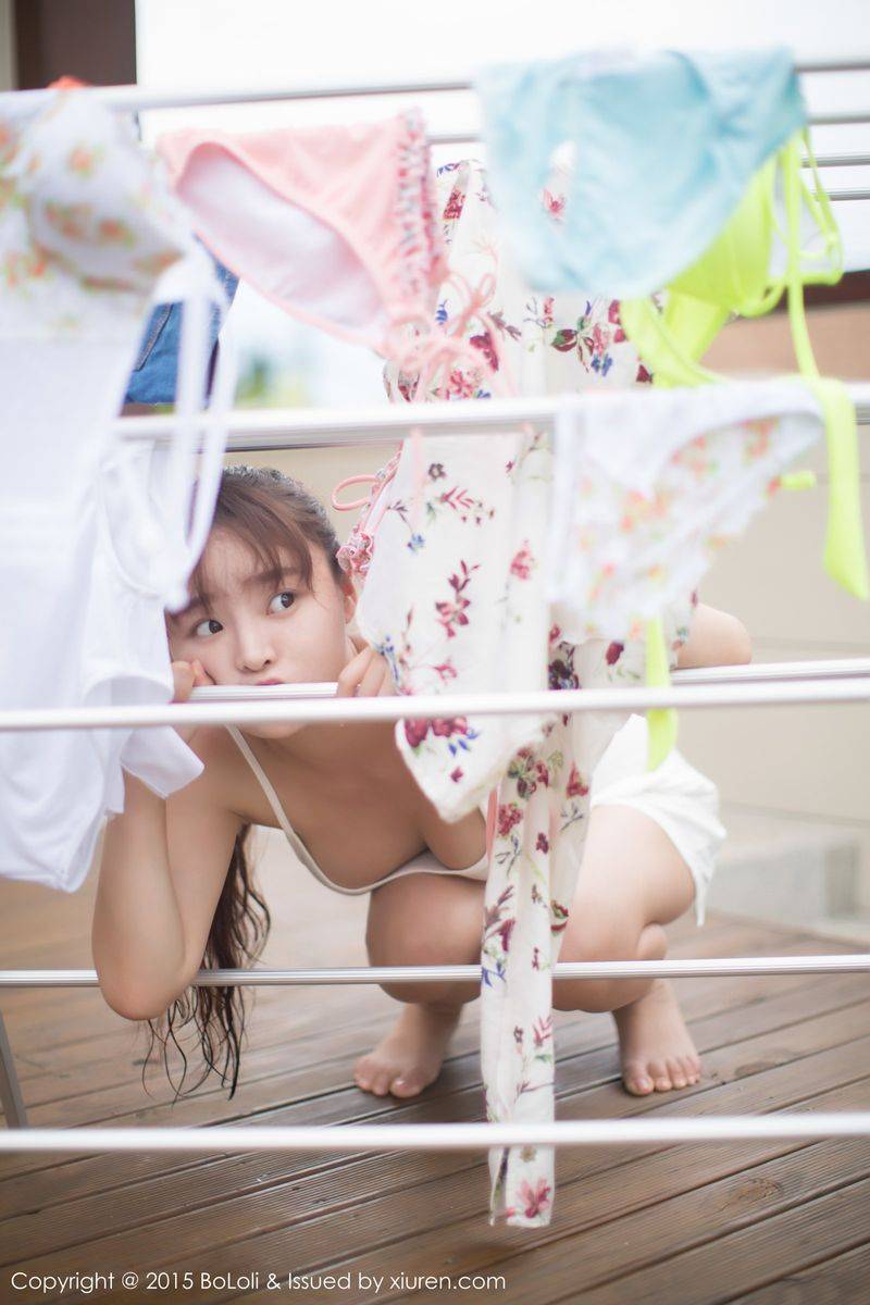 波萝社美少女模特柳侑绮多套装饰波涛汹涌巨乳诱惑私房图-24