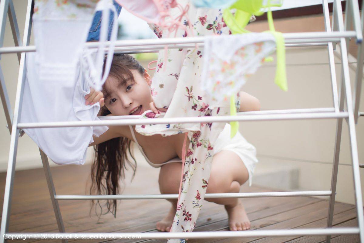 波萝社美少女模特柳侑绮多套装饰波涛汹涌巨乳诱惑私房图-76