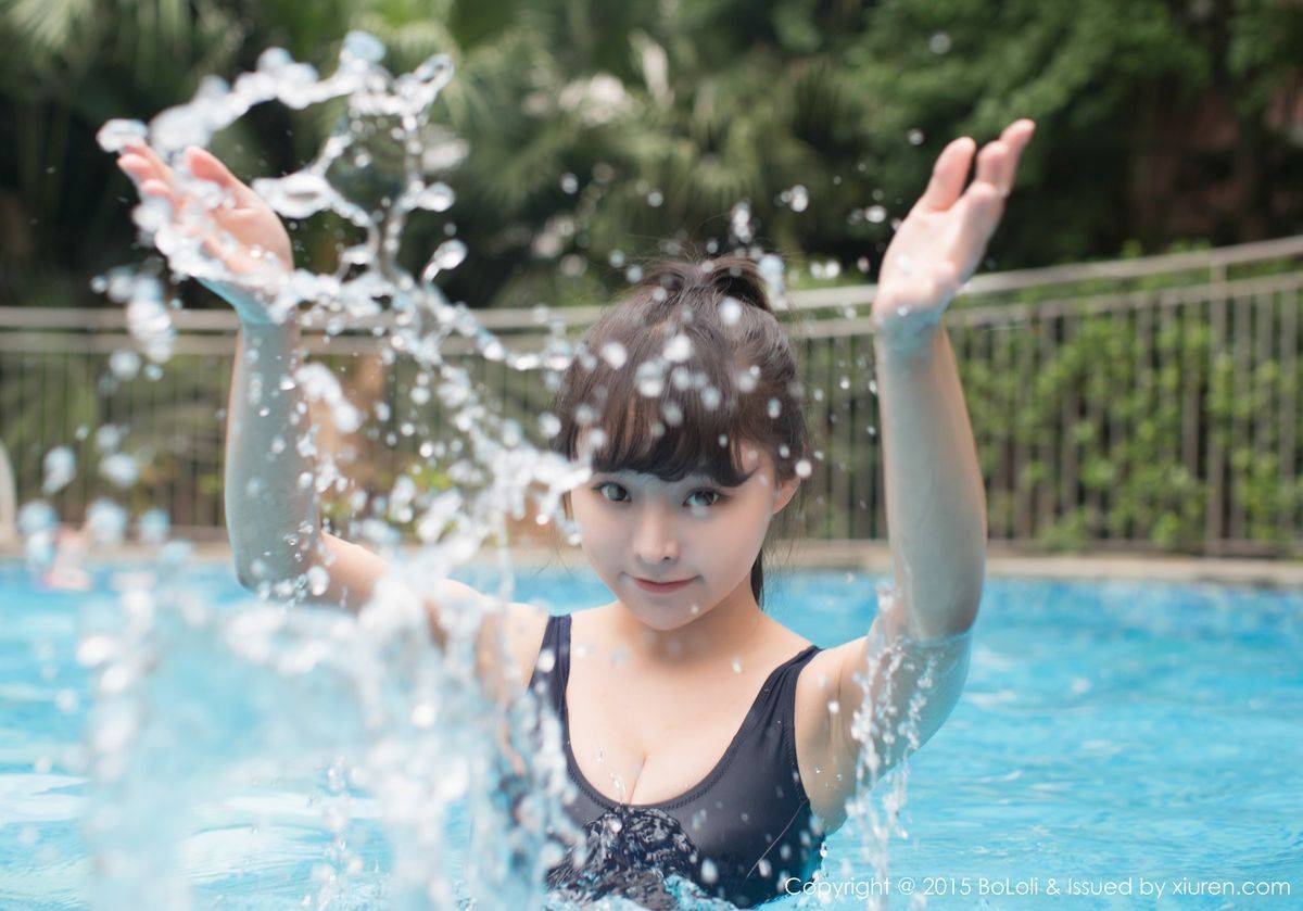 波萝社美少女模特柳侑绮多套装饰波涛汹涌巨乳诱惑私房图-92