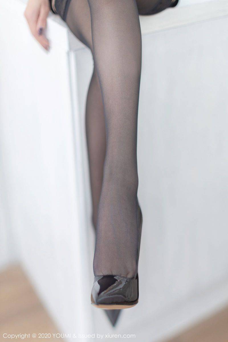 尤蜜荟性感女神周于希Sandy黑丝美腿职场OL女秘书普吉岛旅拍-13