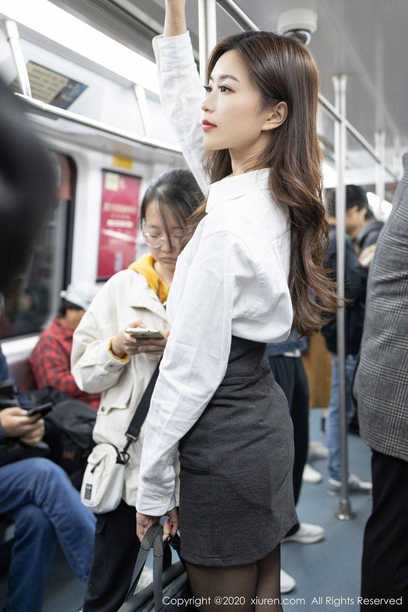 秀人网美女模特杨紫嫣Cynthia尾随职场OL女郎系列性感写真-19