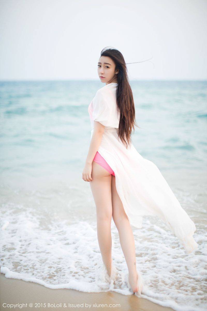 波萝社清纯美女朵比dobby死库水&泳装户外比基尼三亚旅拍-39