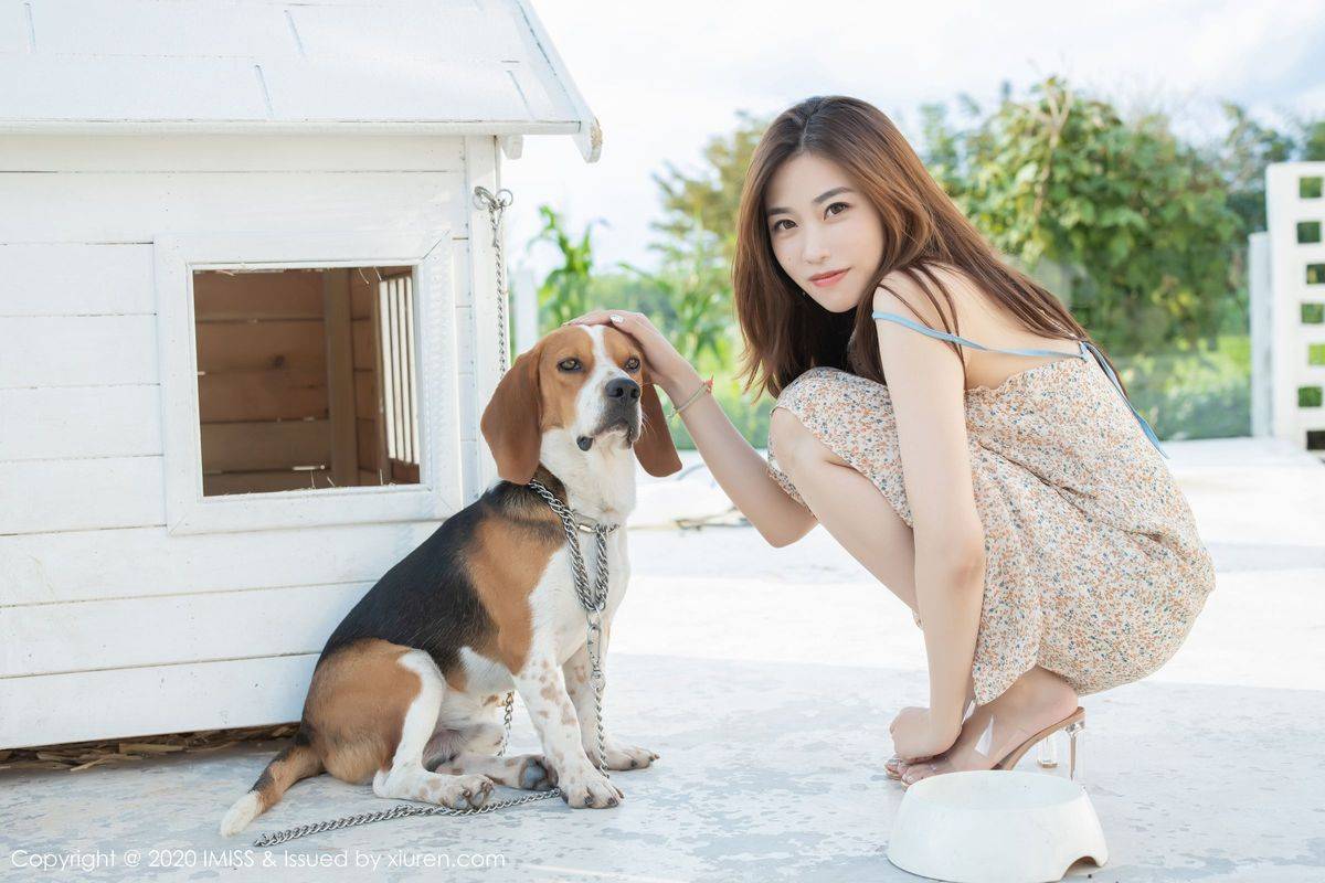 爱蜜社性感女神许诺Sabrina丝袜美腿碎花裙系列迷人气质写真-63