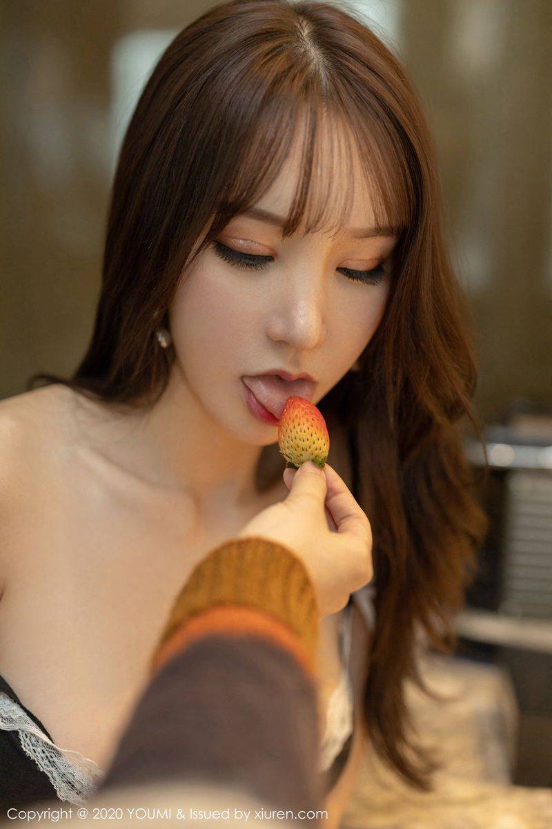 尤蜜荟性感女神周于希Sandy束缚の爱主题浮想联翩足量写真-18