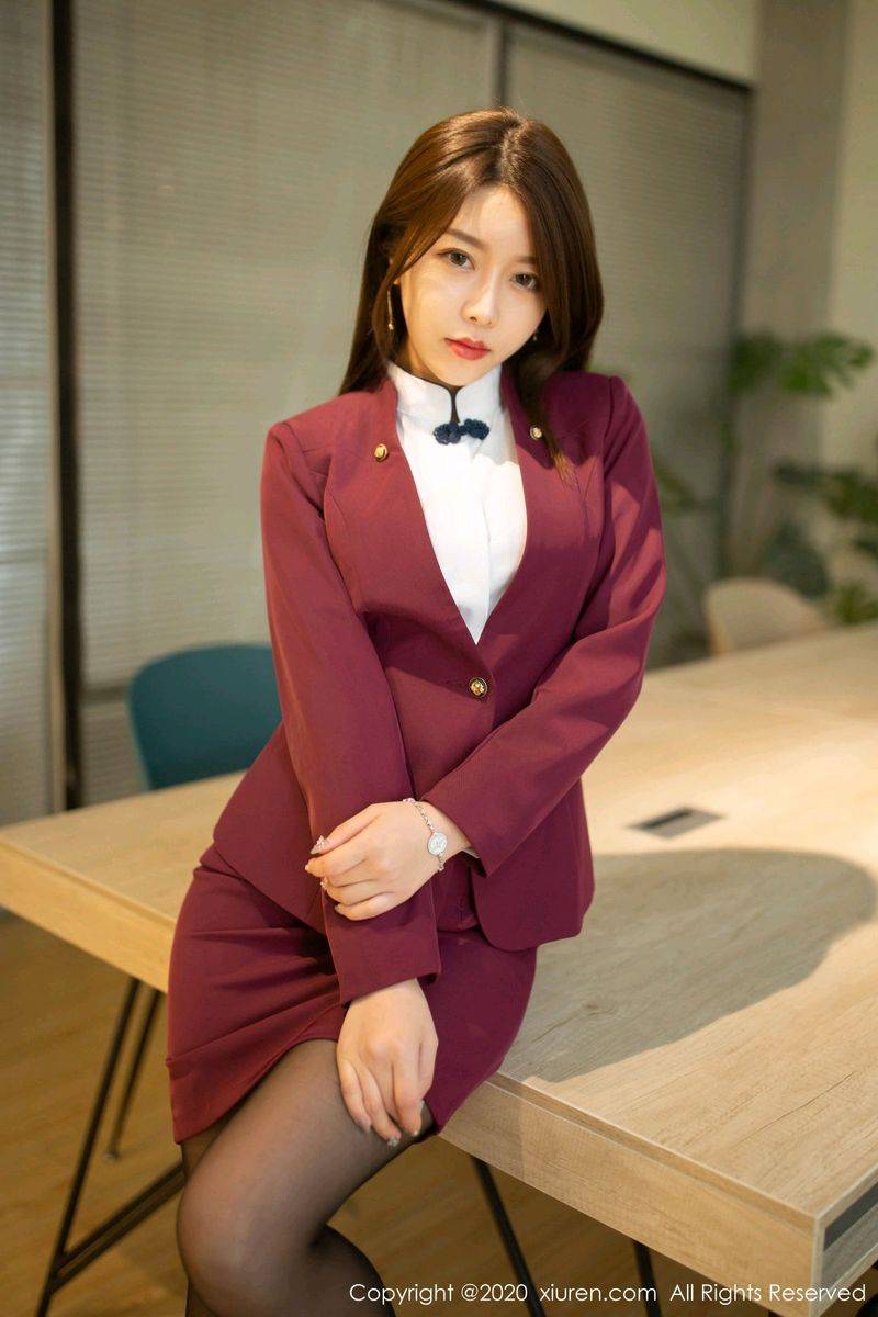 秀人网性感女神夏诗诗Sally黑丝美腿内衣诱惑制服OL气质写真-10