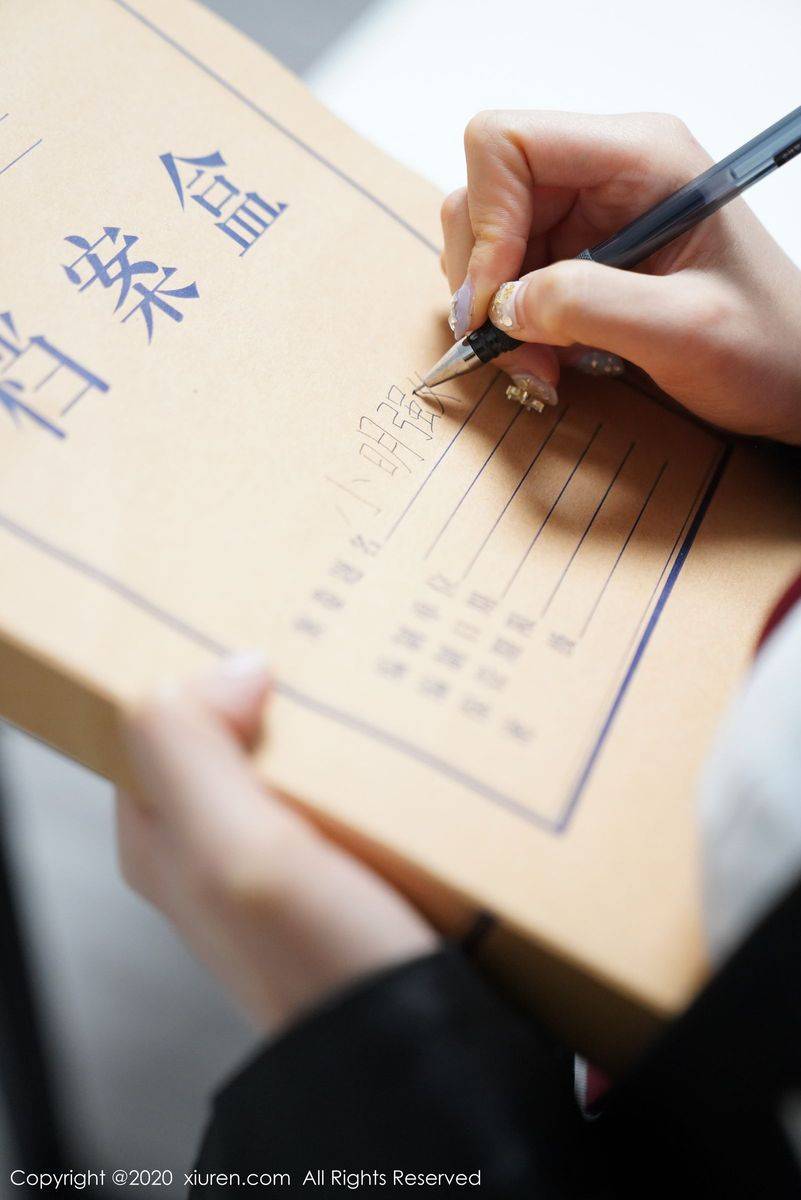 秀人网美女模特沈梦瑶黑丝美腿律师主题制服诱惑视觉写真-12