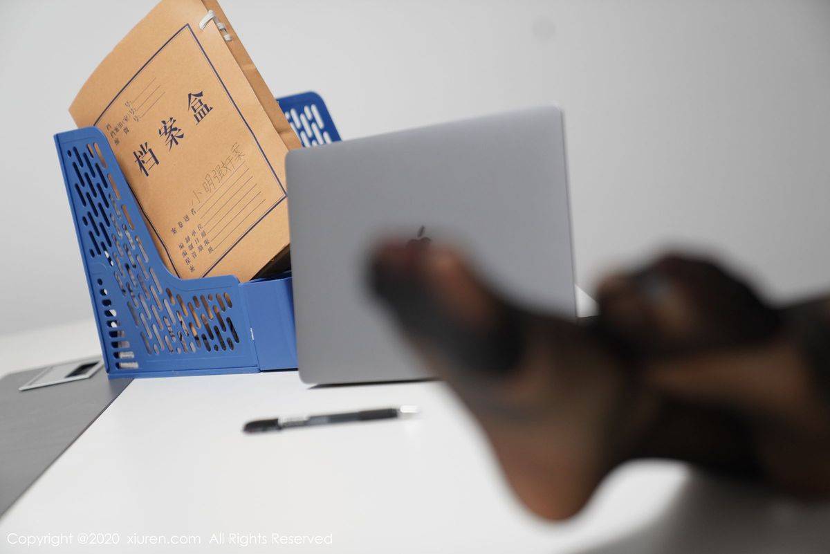 秀人网美女模特沈梦瑶黑丝美腿律师主题制服诱惑视觉写真-75