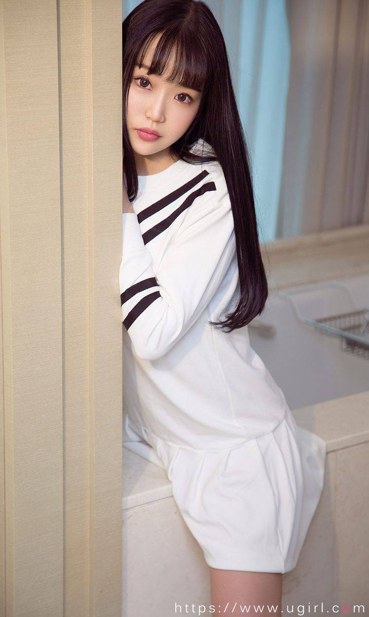 尤果网美女模特林雨萌诱人的樱桃内衣诱惑主题清纯写真-5