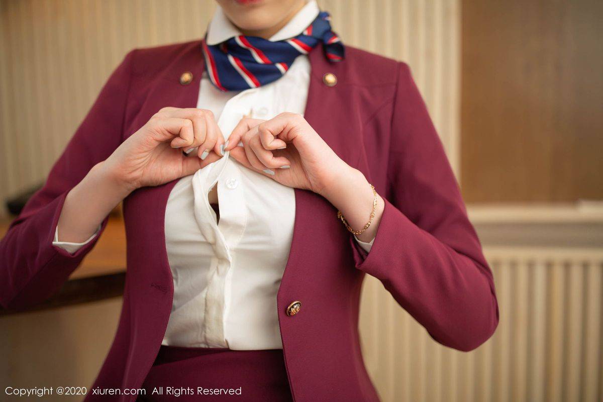 秀人网美女模特安然Maleah黑丝美腿空乘制服系列性感写真-26