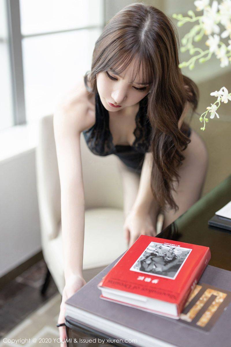 尤蜜荟性感女神周于希dummy镂空内衣与极致黑丝魅惑写真-14