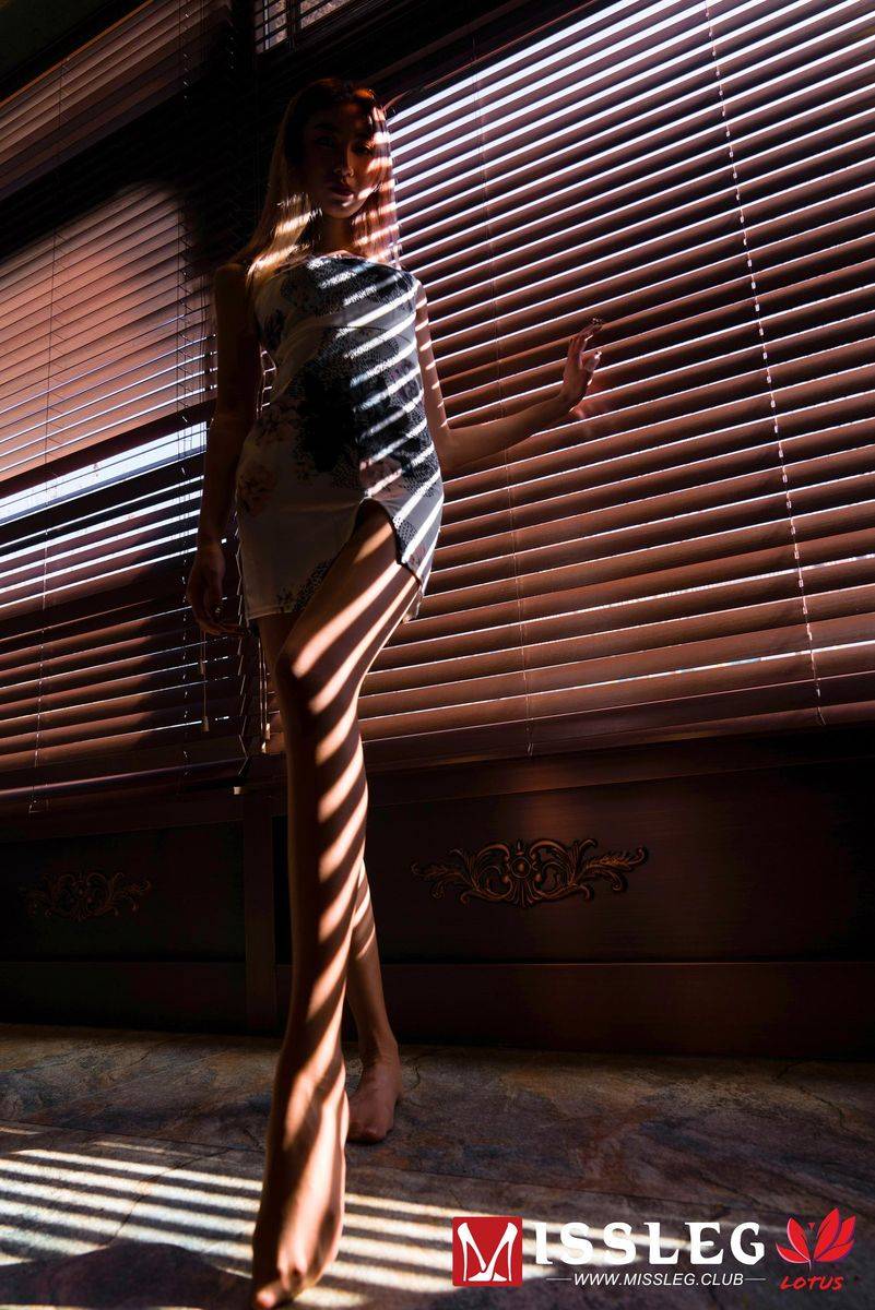 MISSLEG蜜丝旗袍美女心语肉色丝袜修长美腿性感肚兜写真-21