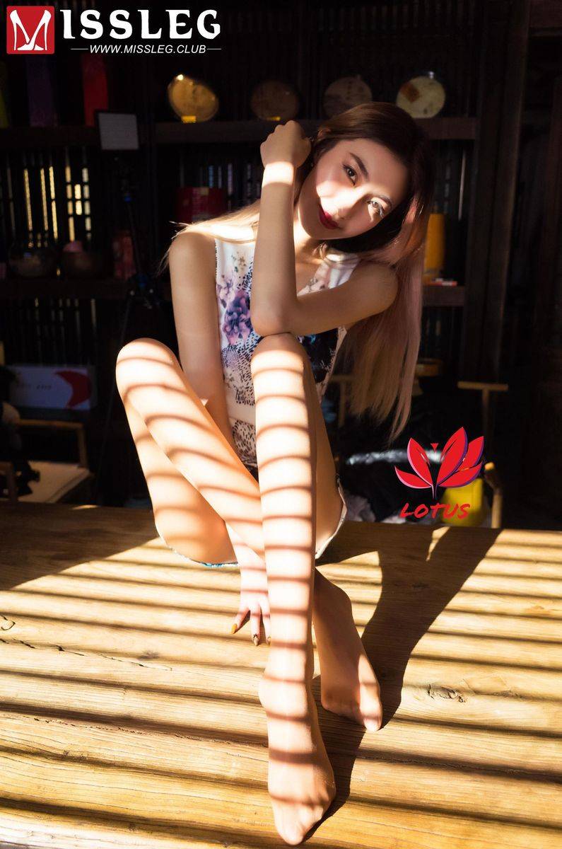 MISSLEG蜜丝旗袍美女心语肉色丝袜修长美腿性感肚兜写真-51
