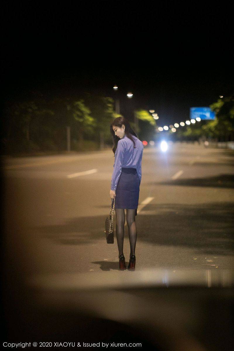 语画界性感女神杨晨晨suga黑丝美腿内衣诱惑阳朔户外旅拍-16