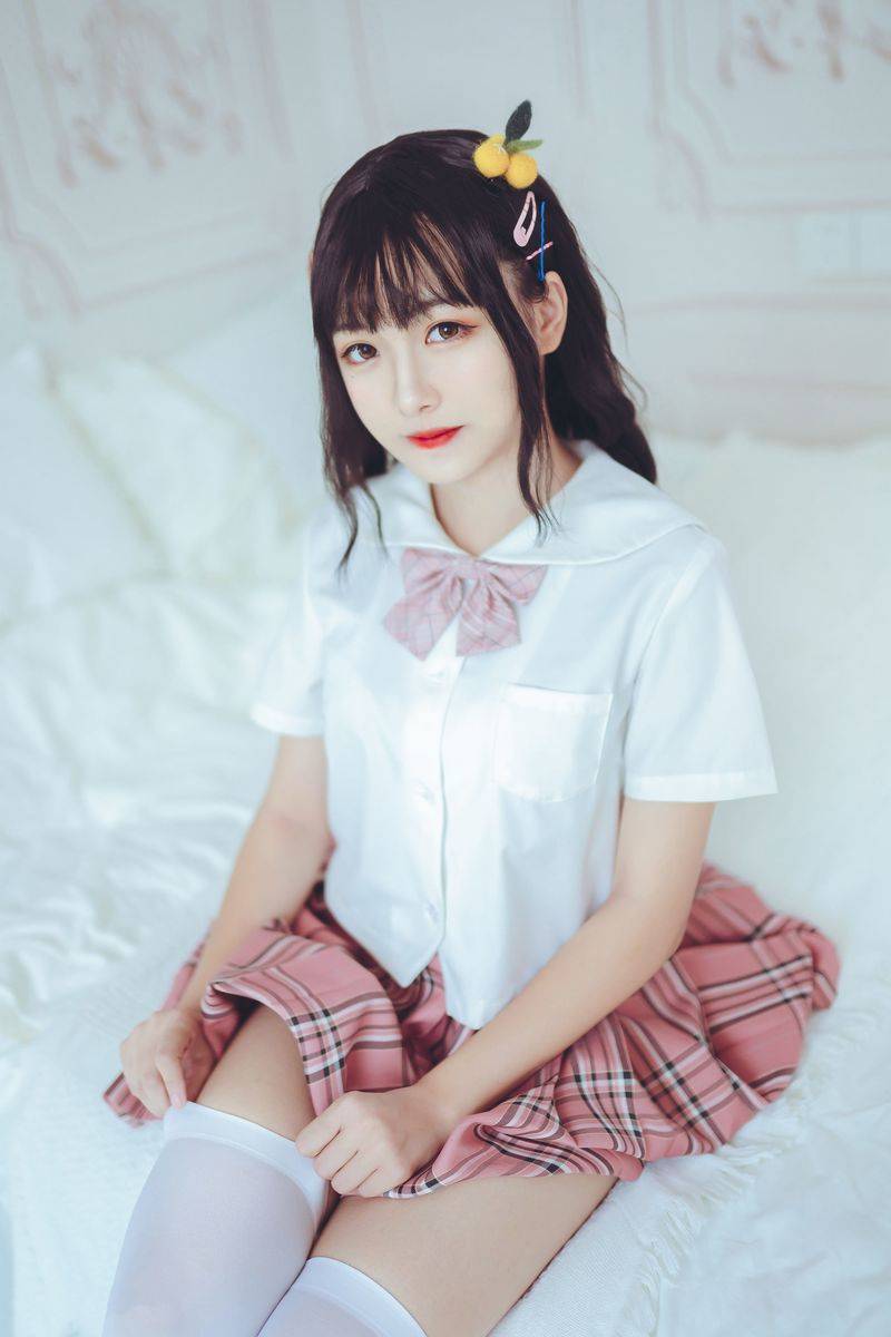 喵糖映画萝莉美少女过膝白丝性感校服魅惑私房迷人写真-9