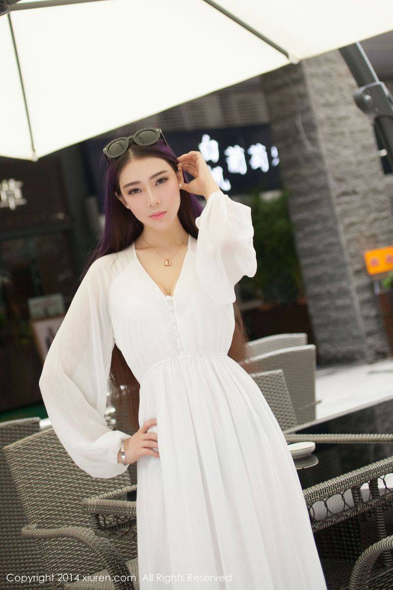 秀人网新晋嫩模梦娜Vanessa傲人身材飘逸白衣湿身诱惑写真-11