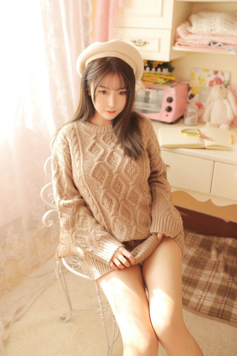 宅男女神猫九酱Sakura熟女风与驼色毛衣波涛胸涌大尺度写真-41