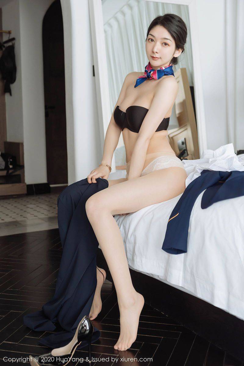 花漾Show性感女神Angela小热巴职业装制服诱惑系列云南旅拍-37