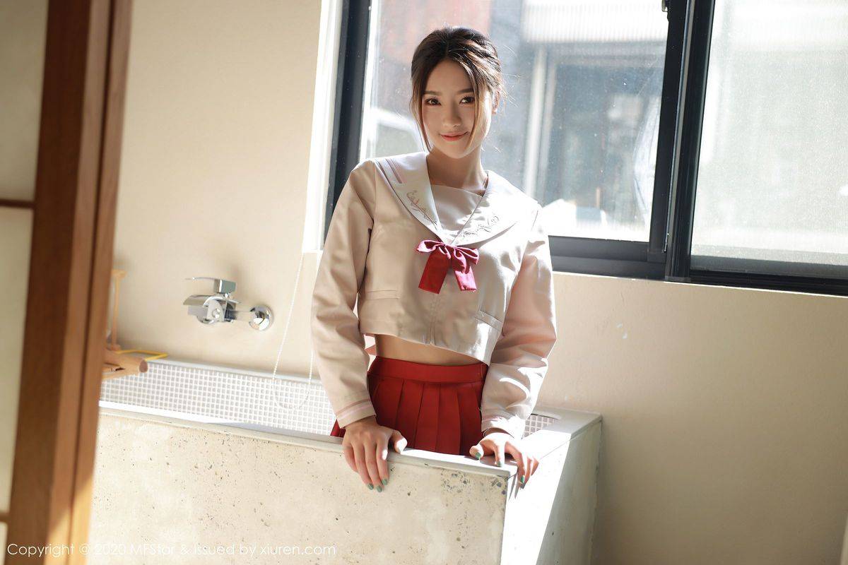 模范学院美女模特方子萱长筒袜JK制服系列清纯性感写真-27