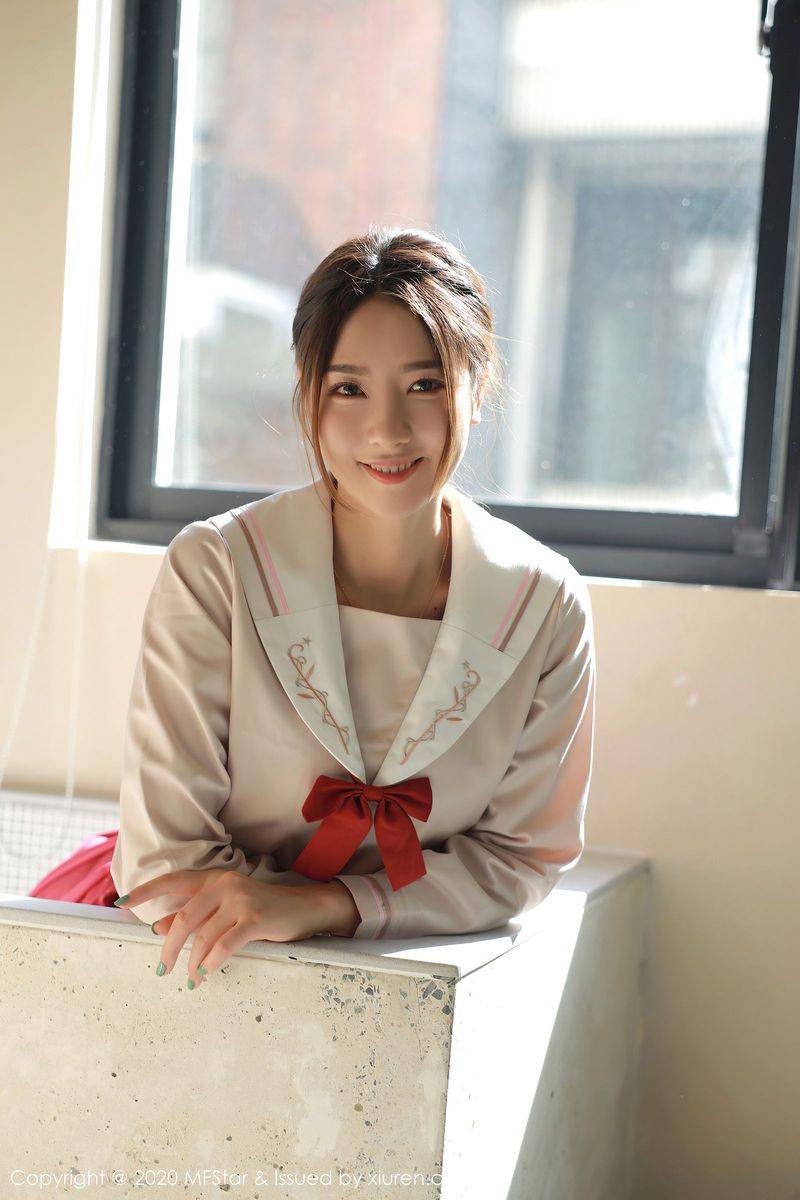 模范学院美女模特方子萱长筒袜JK制服系列清纯性感写真-26