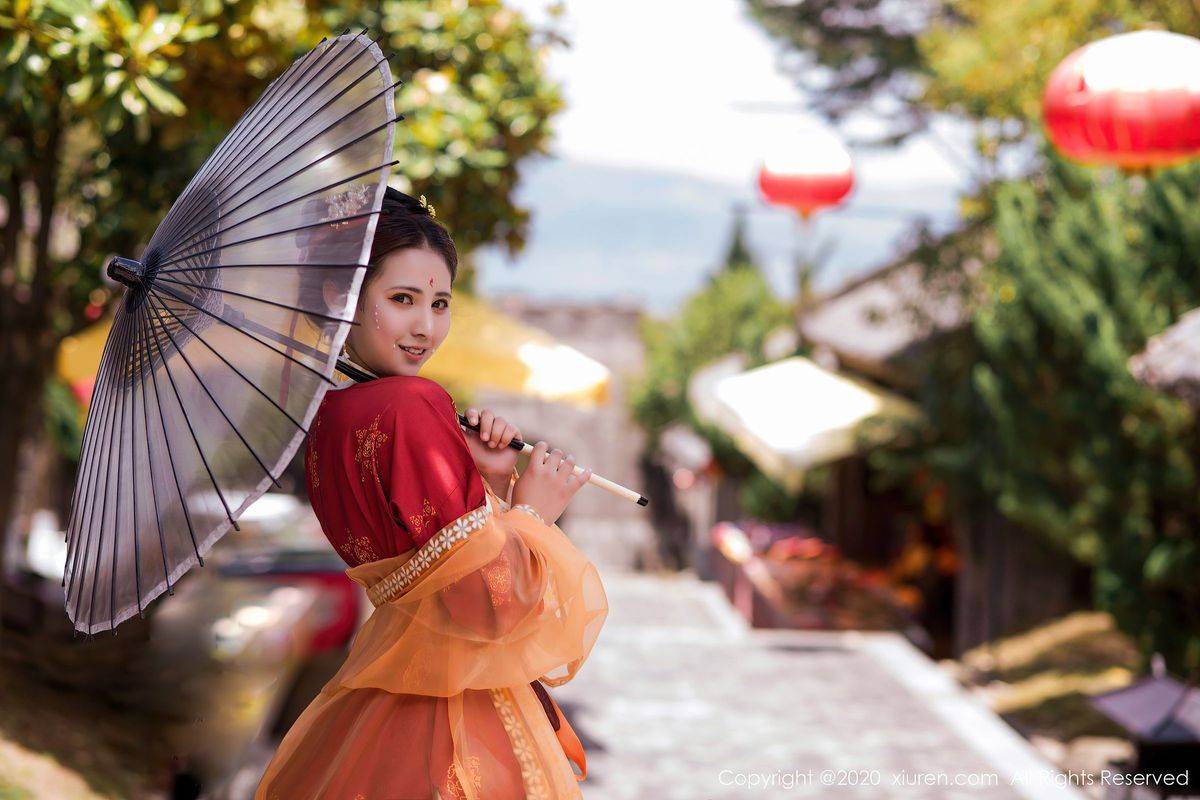 秀人网美女模特久久Aimee油压SAP女仆网袜制服云南旅拍-12