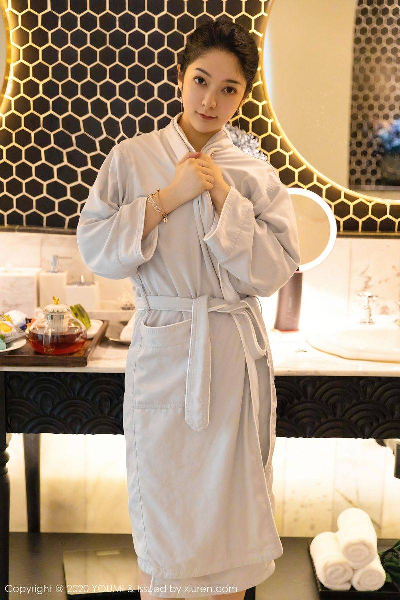 尤蜜荟性感女神Angela小热巴内衣诱惑泳池系列大理旅拍-45