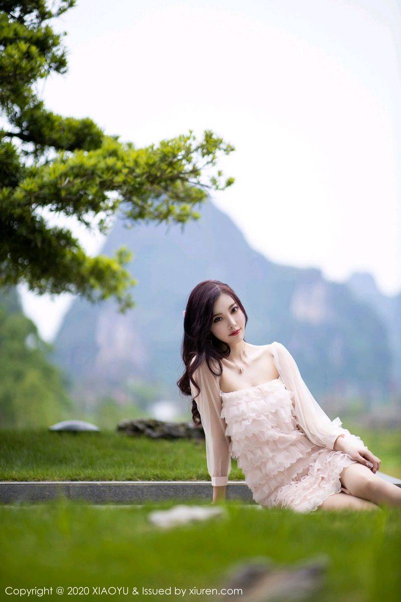 语画界性感女神杨晨晨sugar魔鬼身材运动内衣唯美阳朔旅拍-53