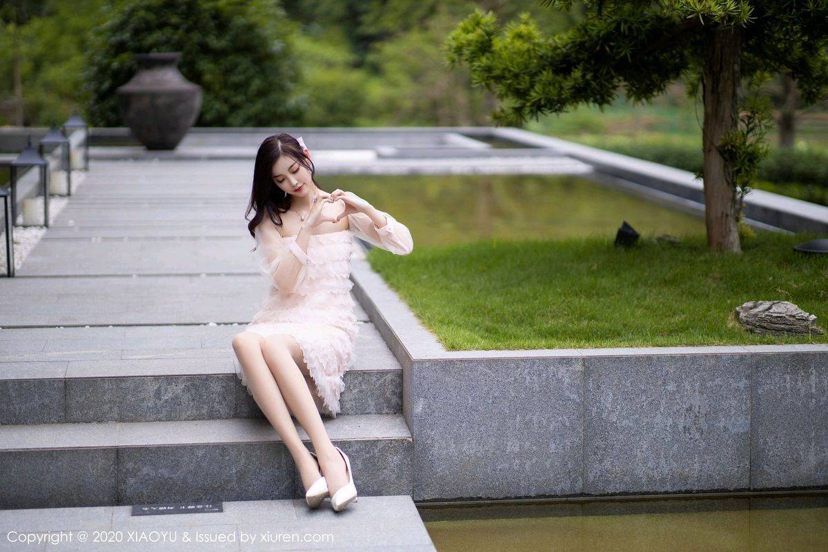 语画界性感女神杨晨晨sugar魔鬼身材运动内衣唯美阳朔旅拍-49